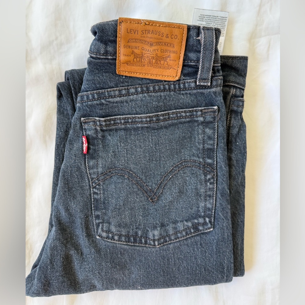 Levi’s Wedgie Straight Fit Women’s Jeans
